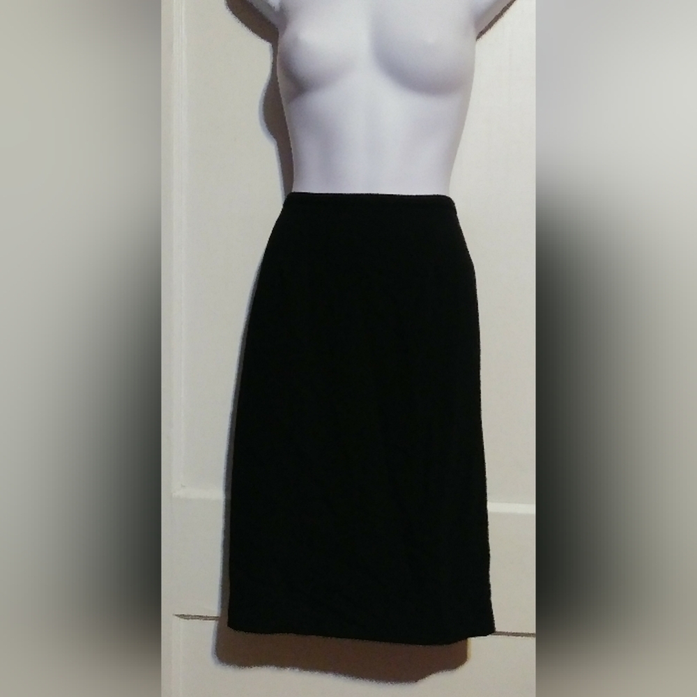 🌺BUNDLE ONLY🌺KIM ROGERS LADIES BLACK SKIRT